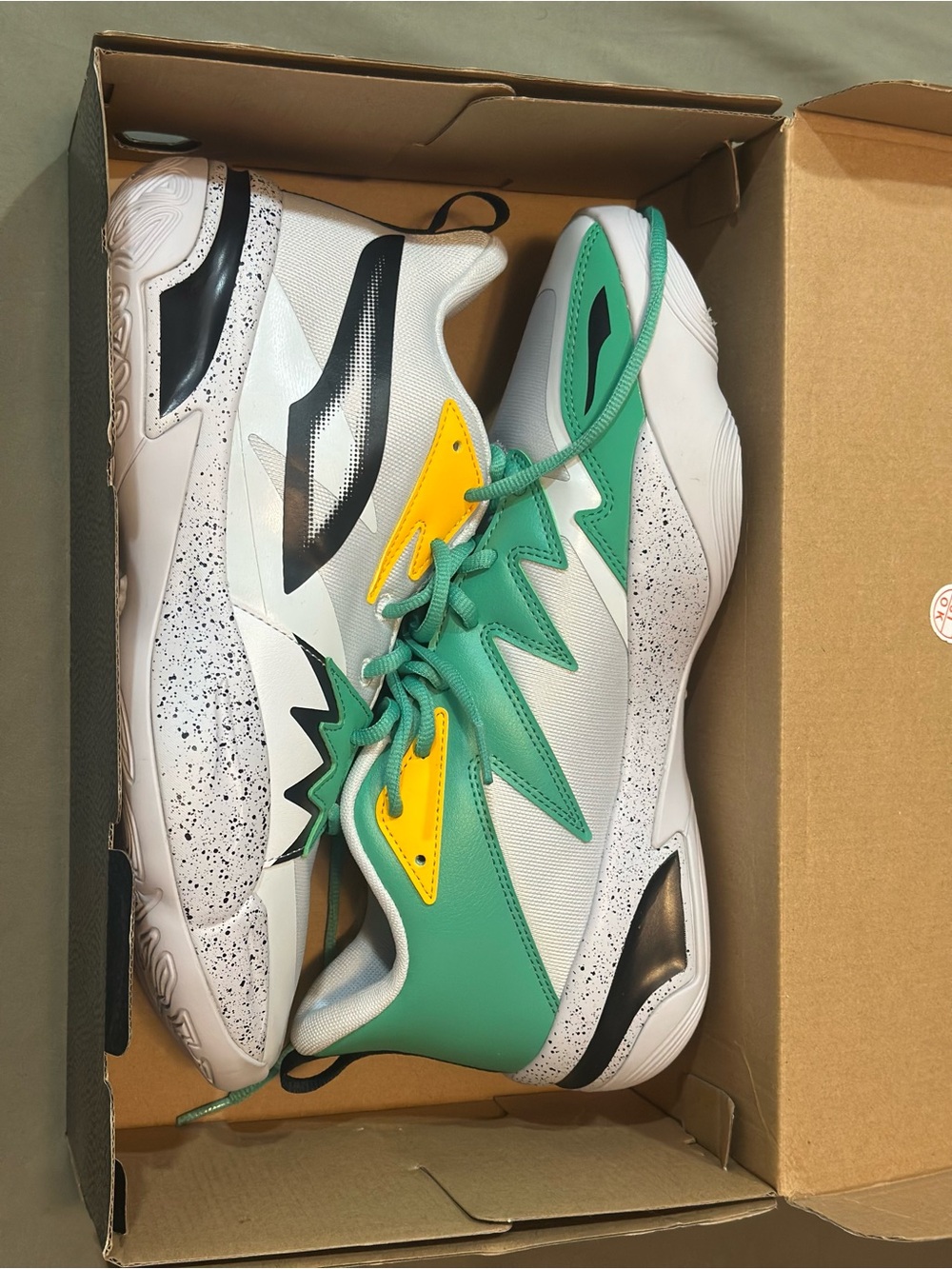 Puma Sneakers in Green, Yellow & White